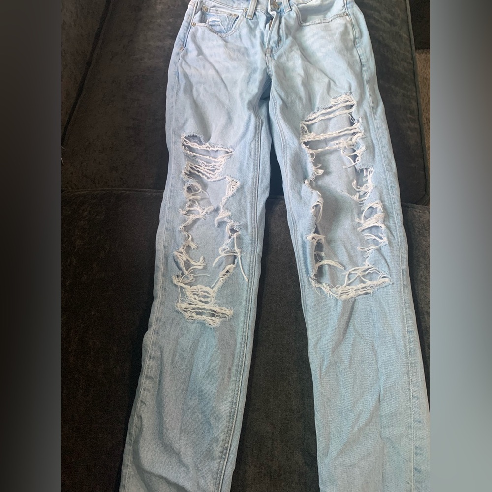 American Eagle distressed jeans